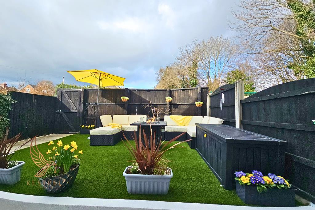 Main image of property: White Apron Street, South Kirkby, Pontefract