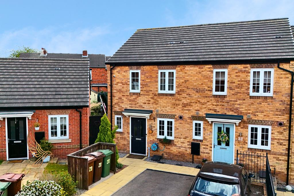 Main image of property: Lidgett Green, Pontefract