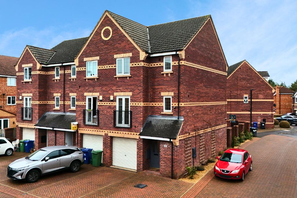 Main image of property: Grassholme Close, Doncaster