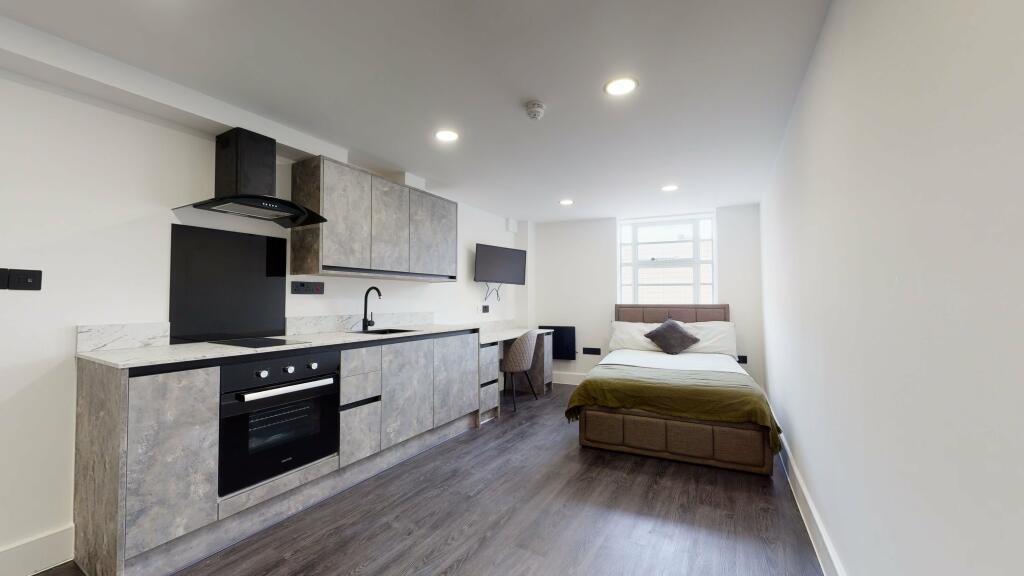 1 bedroom house for rent in Lister Gate, Nottingham, , NG1