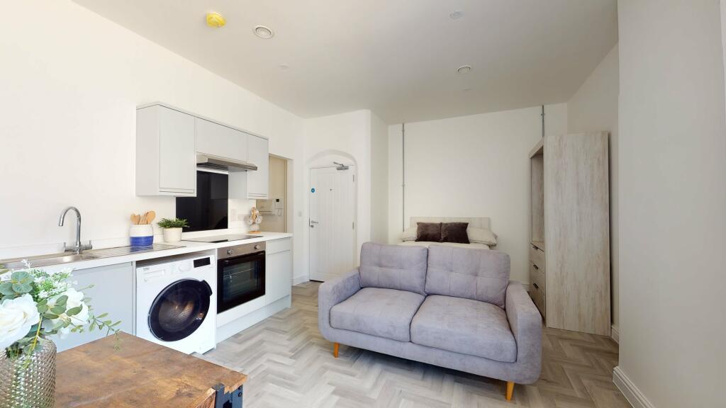 Studio flat for rent in Plumptre Court, Poplar Street, Nottingham, NG1