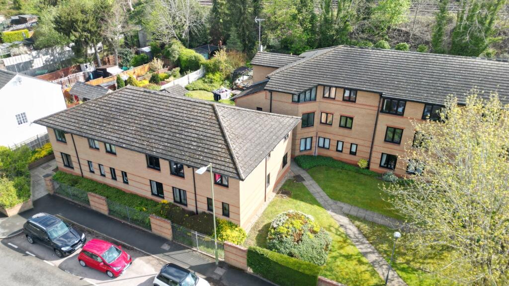 Main image of property: Lake View Railway Terrace, Kings Langley, Hertfordshire, WD4