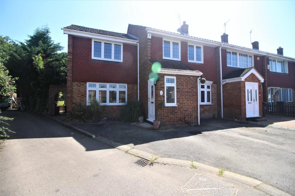 Main image of property: Cranefield Drive, Watford, Hertfordshire, WD25