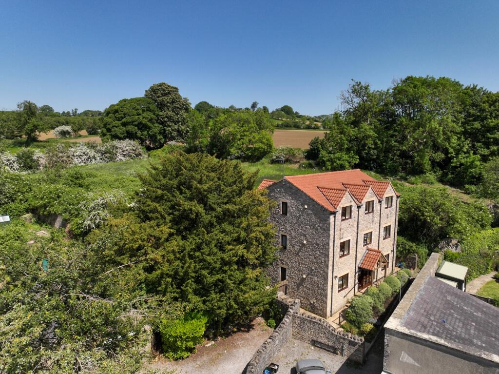 Additional property image - Charlton Apartments