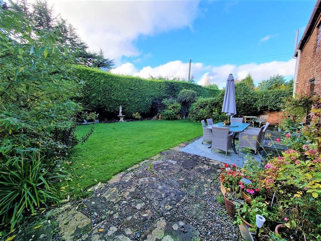 4 bedroom detached house for sale in Ashton, Leominster, Herefordshire