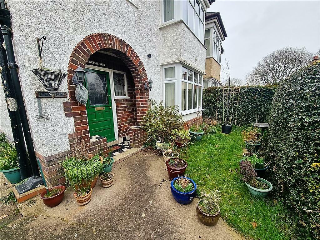 3 bedroom semidetached house for sale in Pinsley Road, Leominster