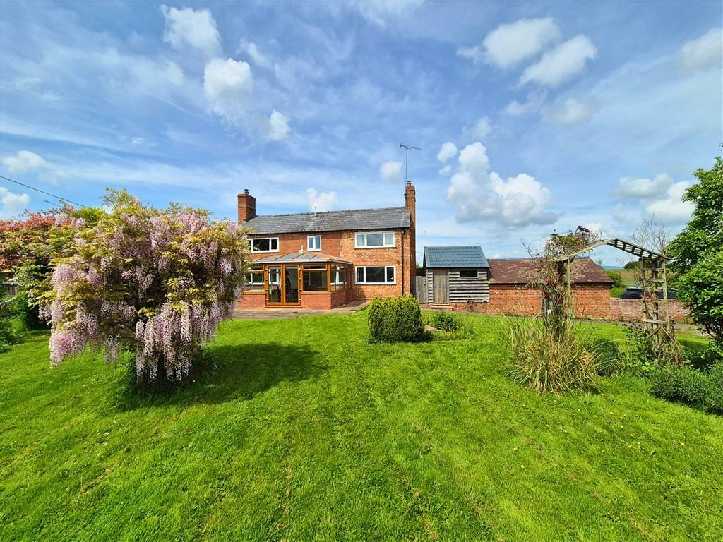 2 bedroom detached house for sale in Hyde Ash, Leominster