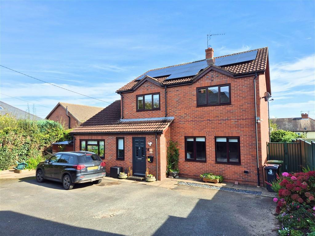 Main image of property: Mayern Close, Leominster, Herefordshire, HR6 8PU