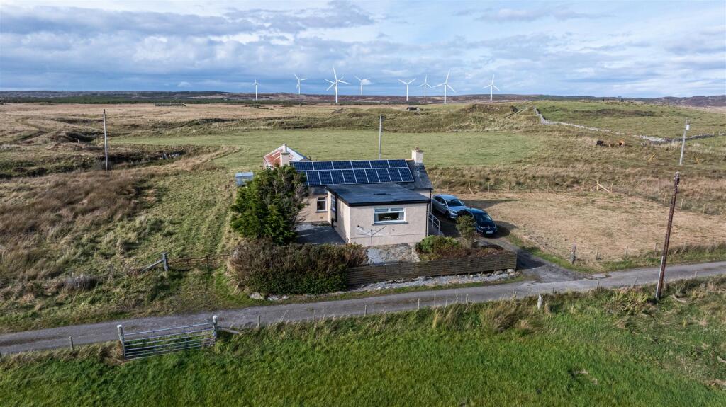 2 bedroom detached bungalow