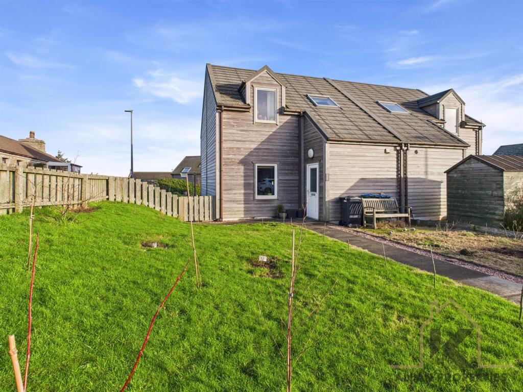 Main image of property: 4 Citadel Crescent, Stromness, KW16 3EL