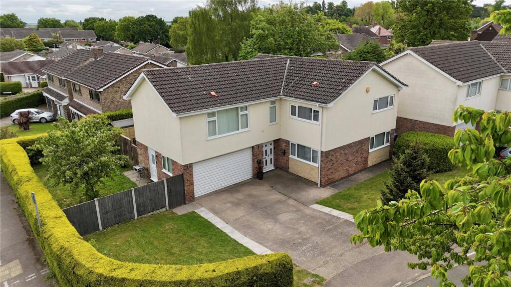 Main image of property: The Avenue, Gainsborough, Lincolnshire, DN21
