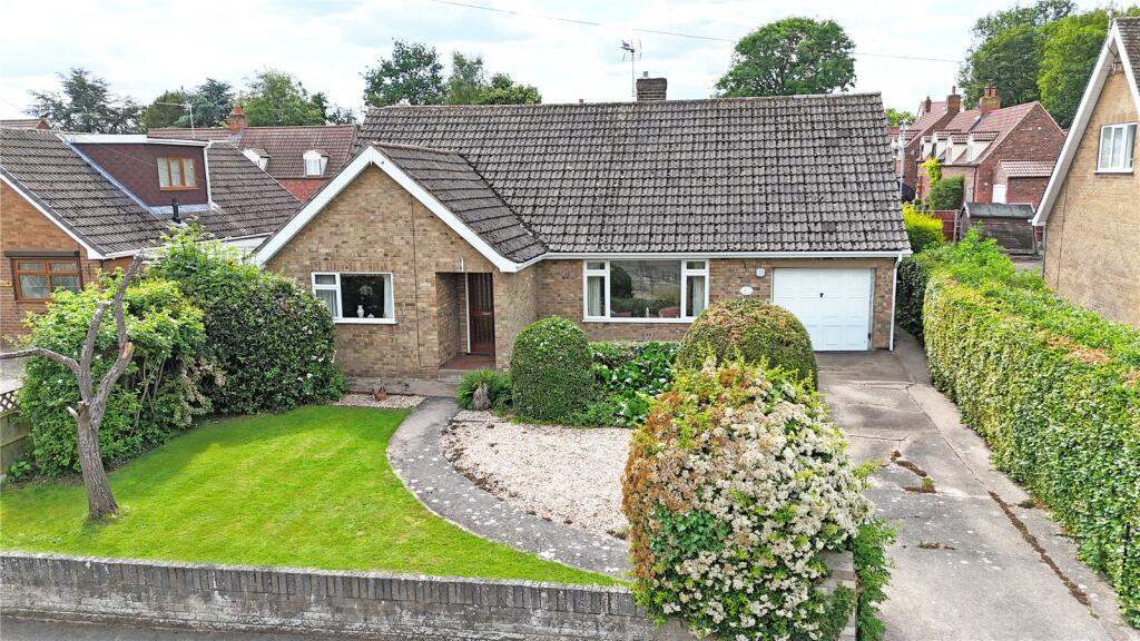 Main image of property: Low Street, Beckingham, Doncaster, Nottinghamshire, DN10