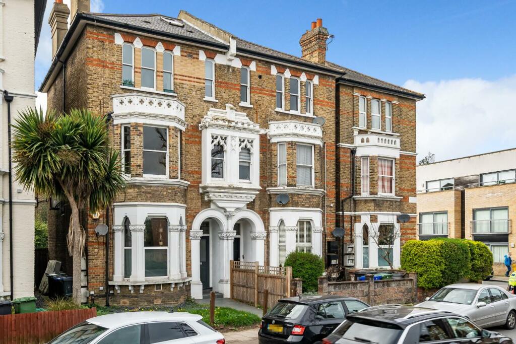 2 bedroom flat for sale in Newlands Park, Sydenham, SE26