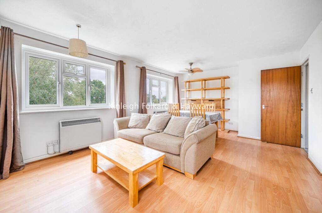 Main image of property: Lawrie Park Road, London, SE26