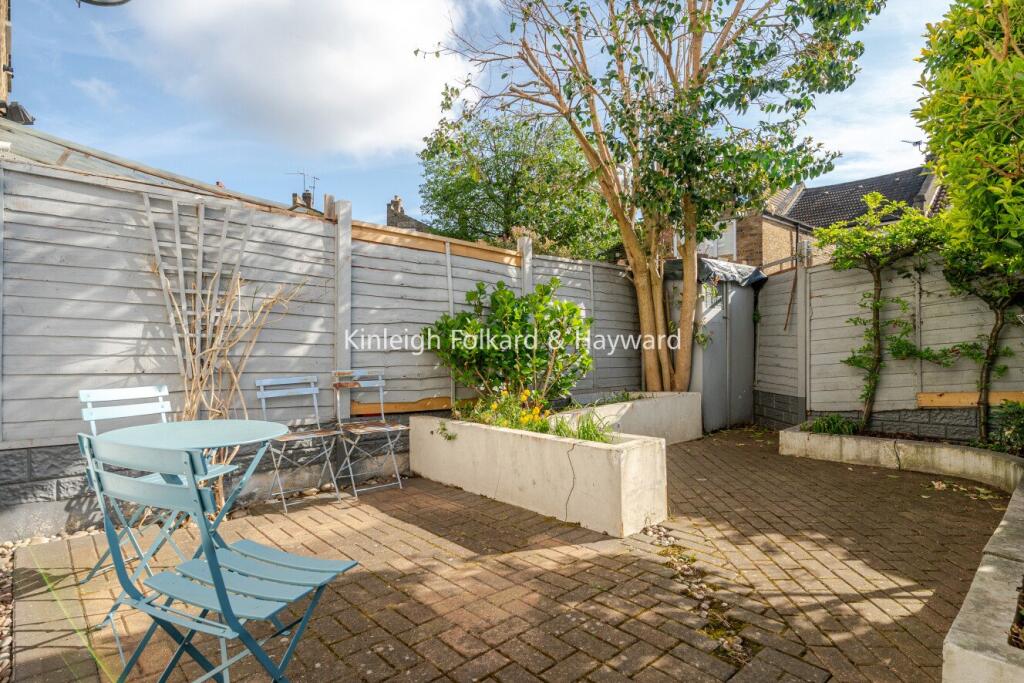 Main image of property: Linden Grove, London, SE26