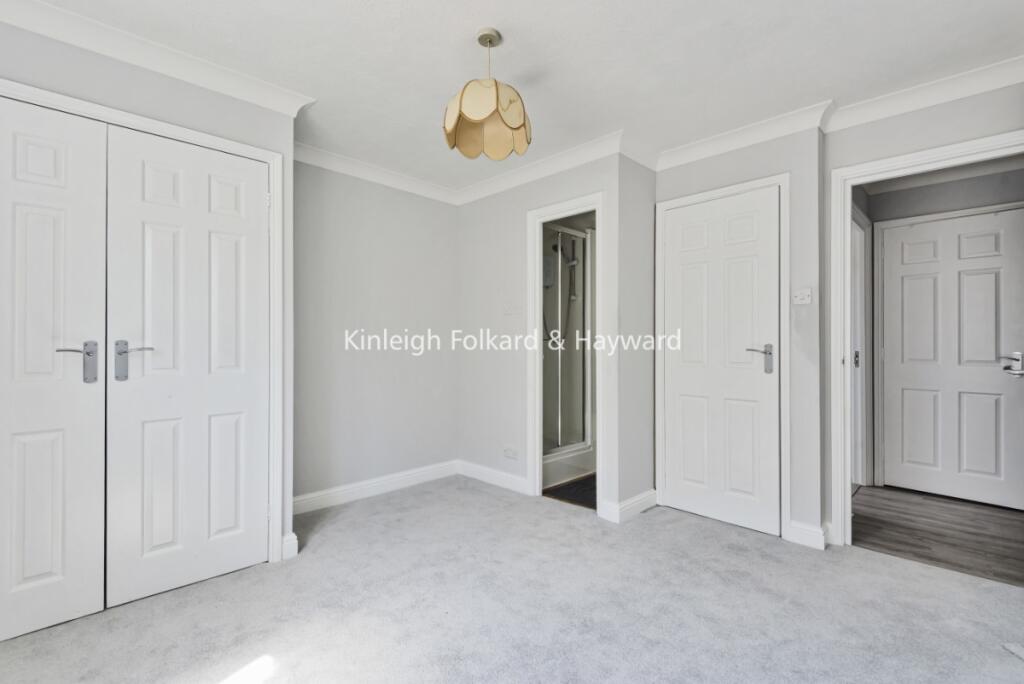 Main image of property: Lawrie Park Road, London, SE26