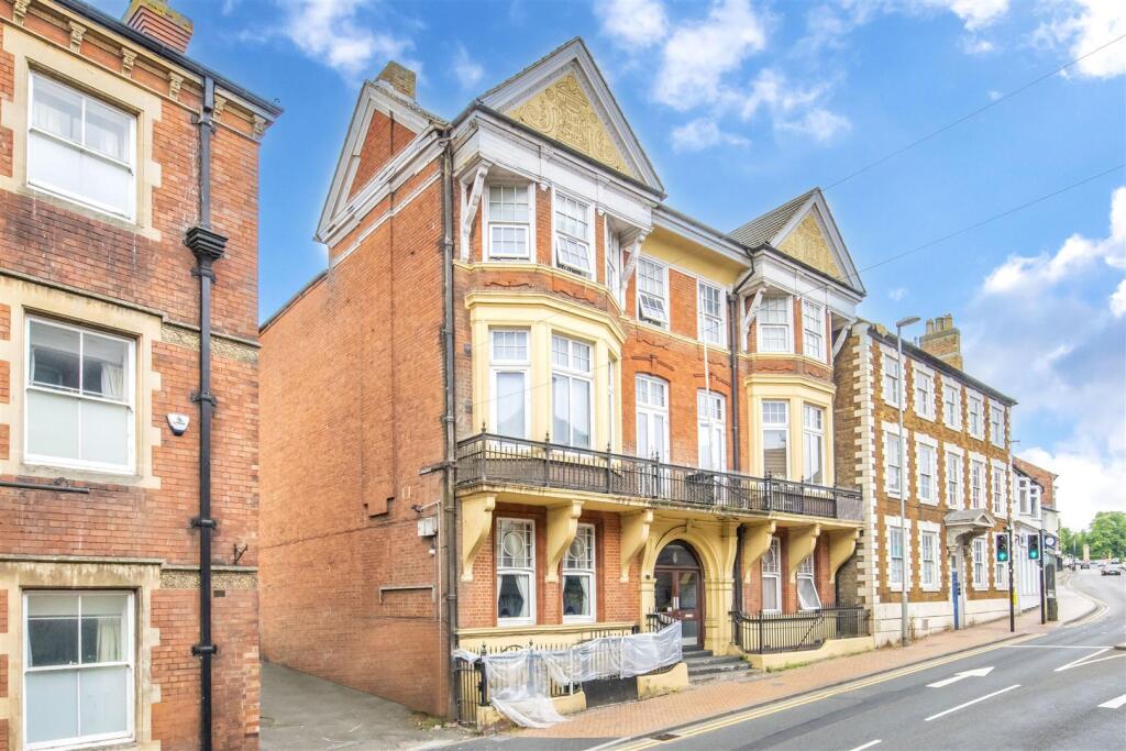 Main image of property: High Street, Wellingborough