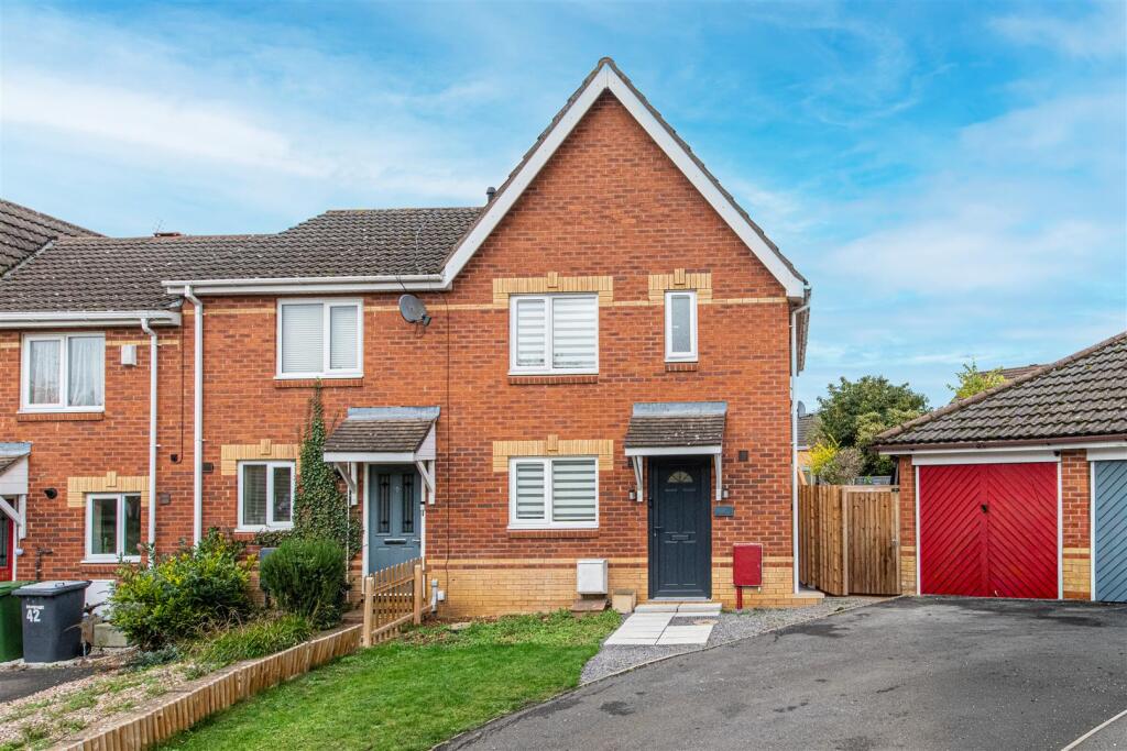 Main image of property: Sandringham Close, Wellingborough