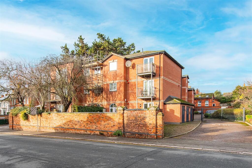 Main image of property: Midland Road, Wellingborough