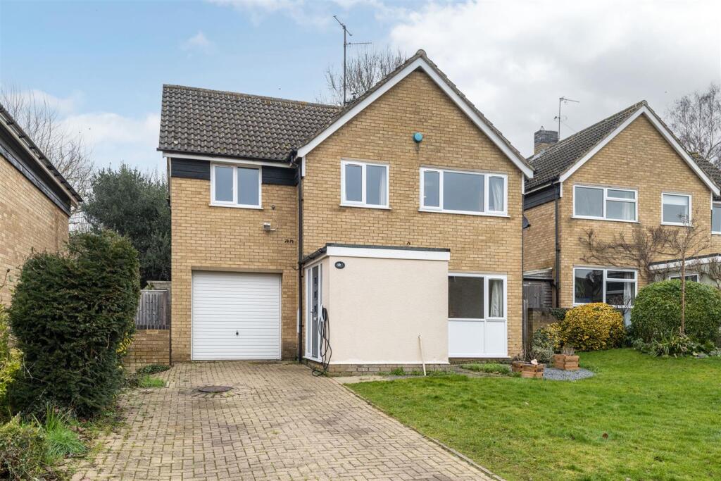 Main image of property: Malting Close, Stoke Goldington, Newport Pagnell