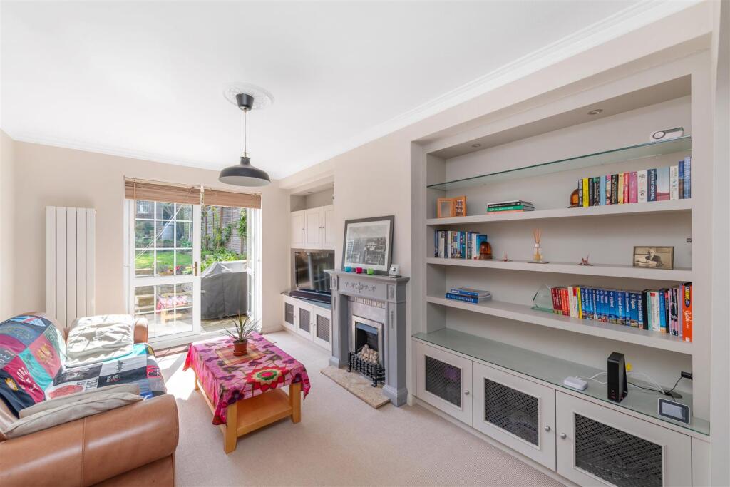 Main image of property: Henty Walk, London