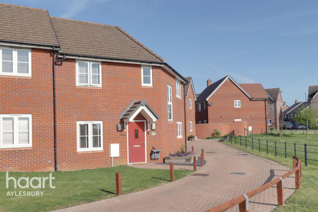 Main image of property: D'arcy Close, Aylesbury