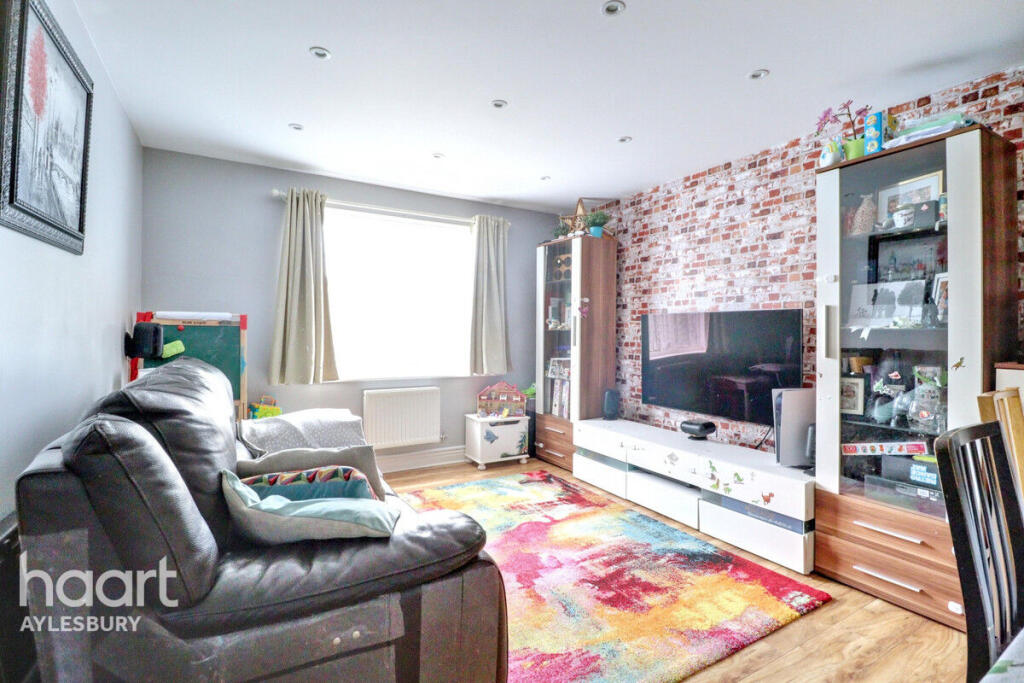 Main image of property: Alma Street, Aylesbury