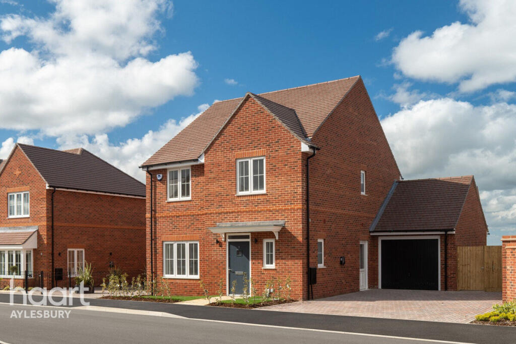 Main image of property: 3 Bayliss Meadow, Kimblewick, Aylesbury, HP17 8QD
