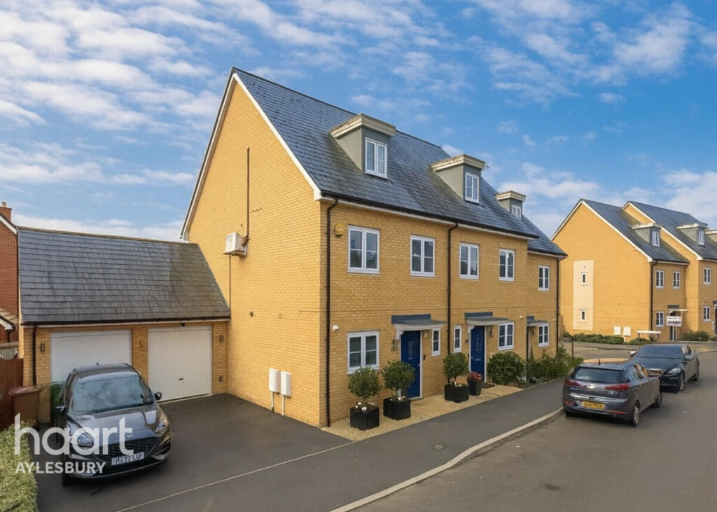 Main image of property: D'arcy Close, Aylesbury