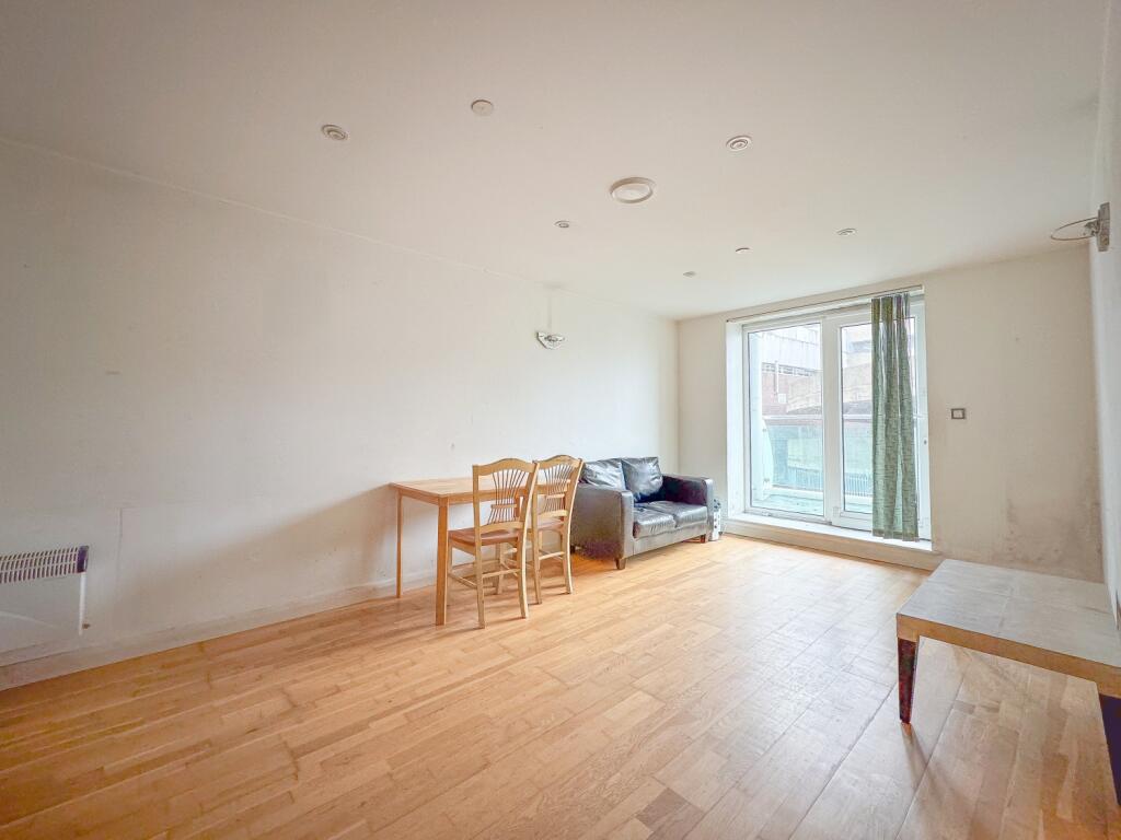 2 bedroom flat for rent in Northampton House, Wellington Street, Northampton, NN1 3NA, NN1