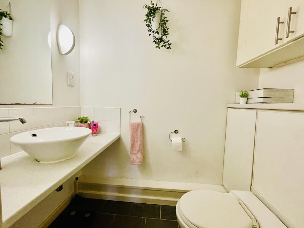 Additional property image - 9 Bennetts Hill, B2 5RS