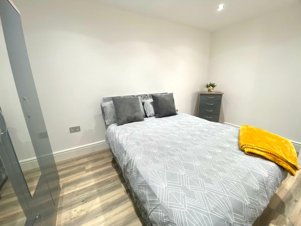 Additional property image - Flat 2, 125 Branston Street, B18 6BA