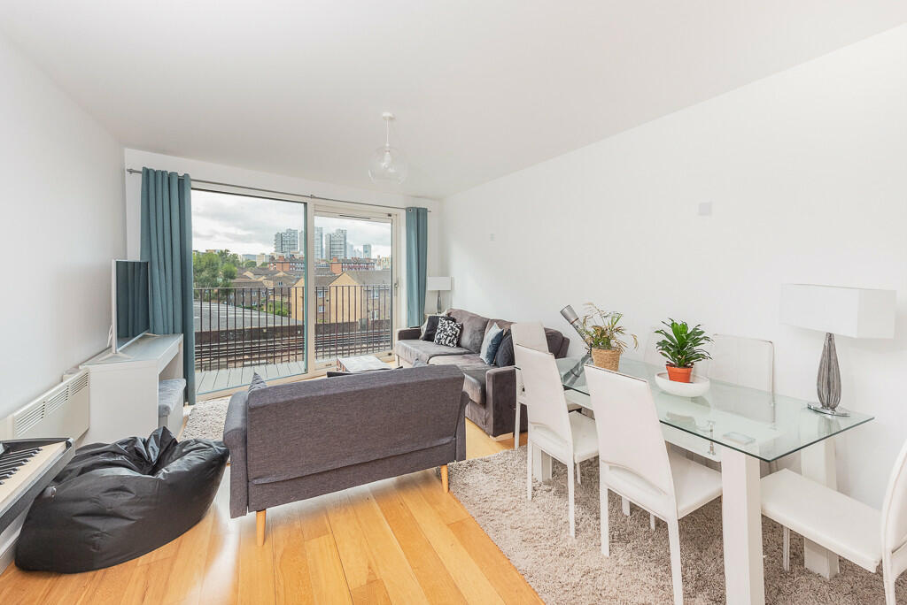 2 bedroom apartment for sale in Steedman Street, London, SE17