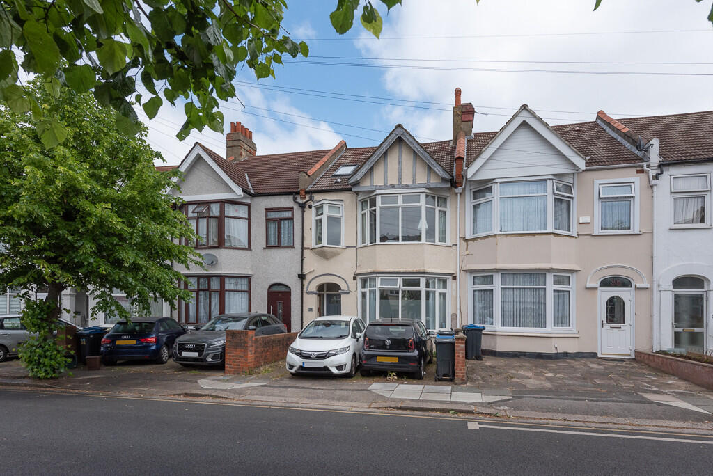 Main image of property: Park Avenue, London, CR4