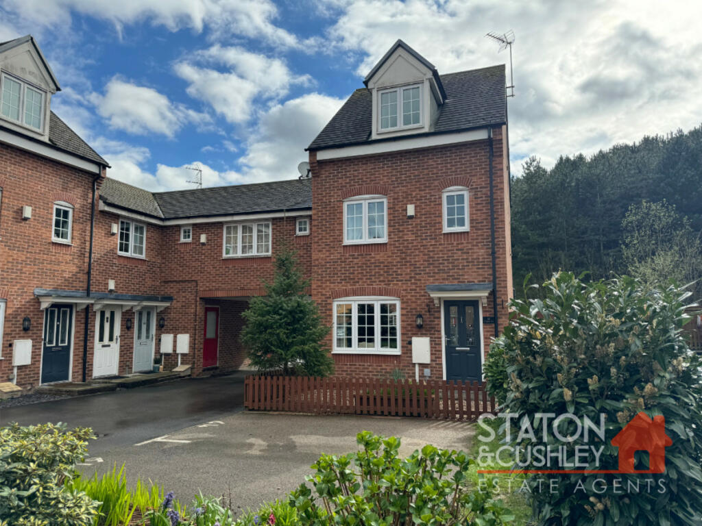 3 bedroom semidetached house for sale in St. Stephens Road, Ollerton, NG22