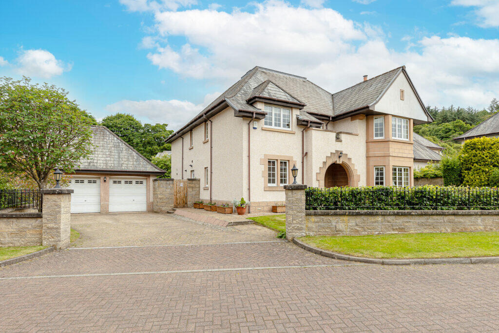 Main image of property: Beaconcroft, Bridge of Allan, FK9