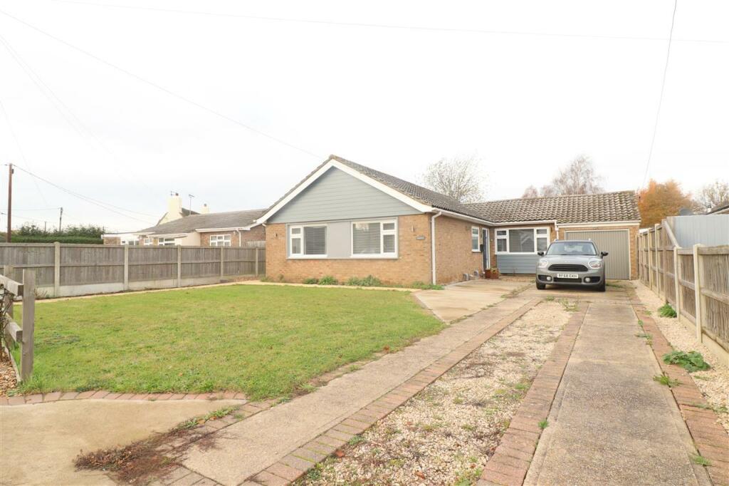 3 bedroom bungalow for sale in Thornfield, Weeley Road, Great Bentley, CO7