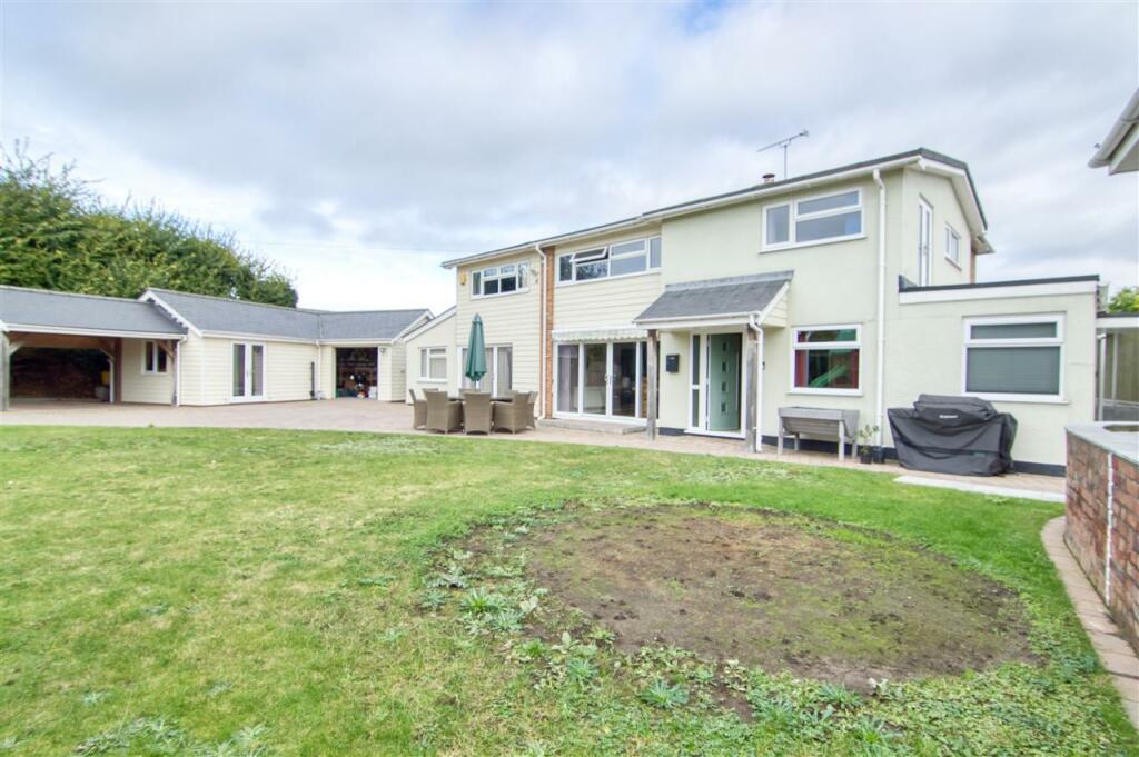 5 bedroom detached house for sale in Willow Lodge, Love Lane