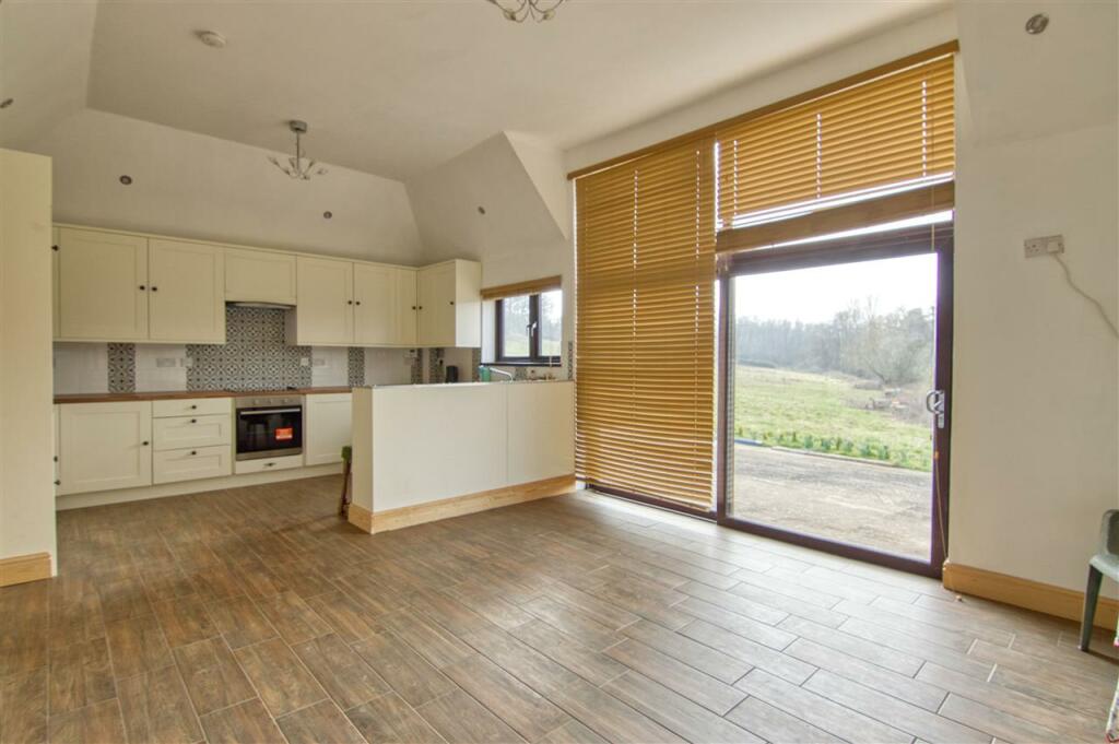 Additional property image - Brooklands View, Tenpenny Hill, Thorrington