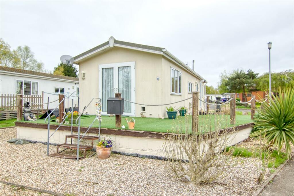 1 bedroom bungalow for sale in Haven Village, Promenade Way