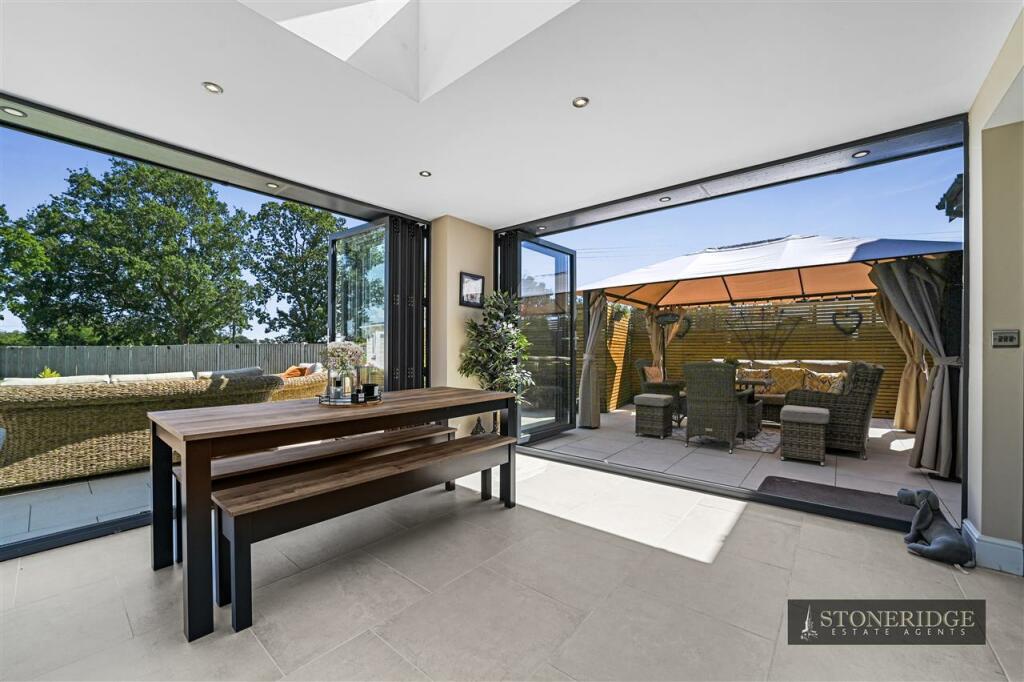 Additional property image - Maltings Lodge, Frating Road, Great Bromley