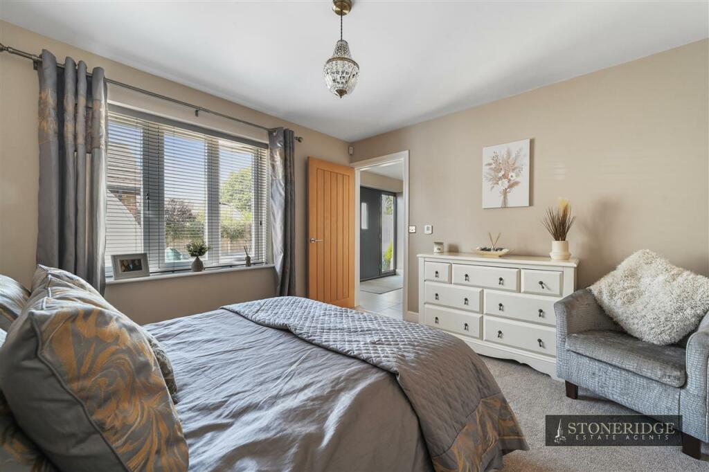 Additional property image - Maltings Lodge, Frating Road, Great Bromley