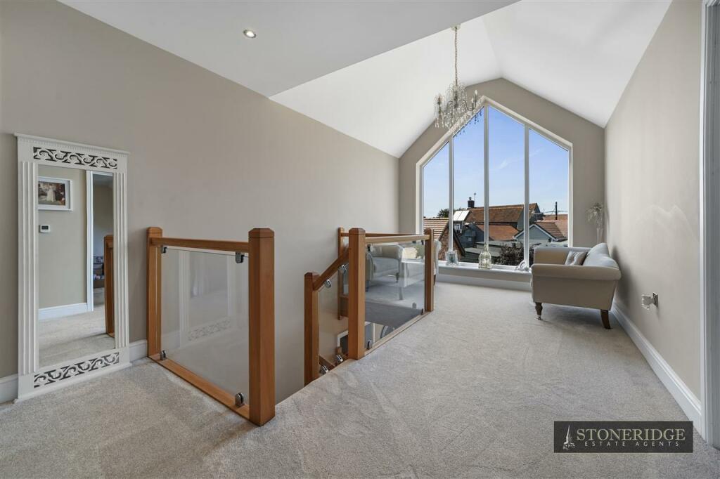 Additional property image - Maltings Lodge, Frating Road, Great Bromley