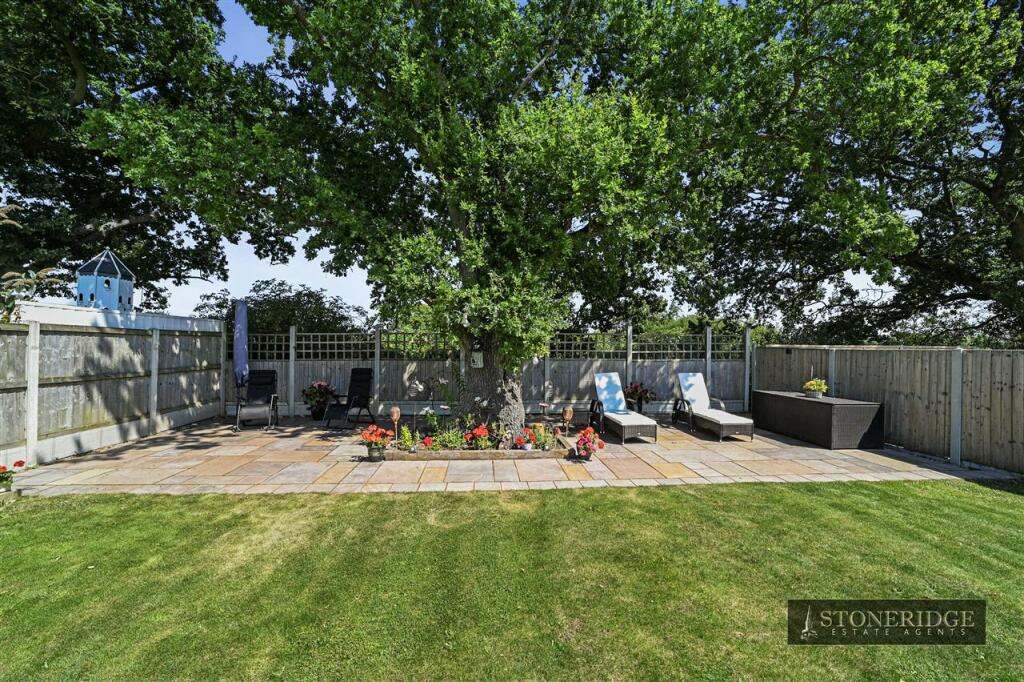 Additional property image - Maltings Lodge, Frating Road, Great Bromley