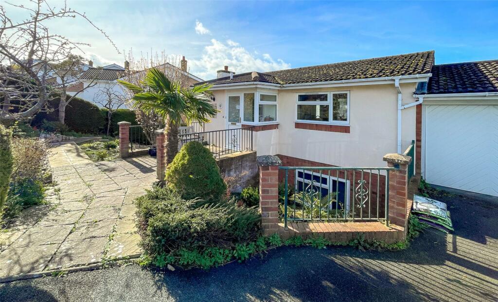 3 bedroom detached house for sale in Ffordd Naddyn, Glan Conwy, Colwyn Bay, Conwy, LL28