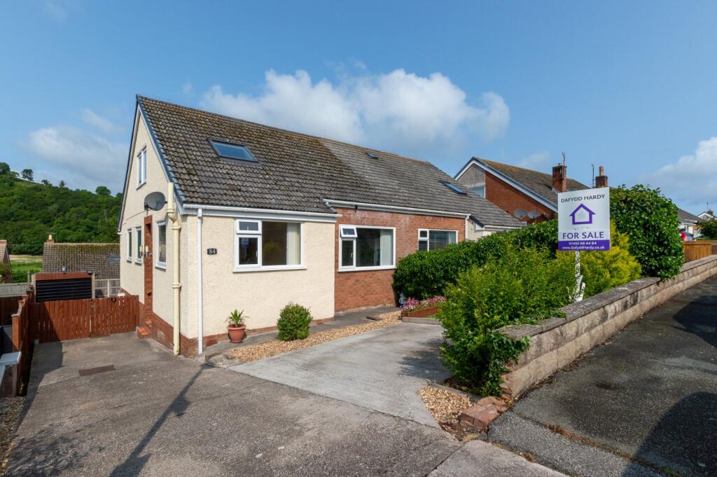 Main image of property: Cambrian Drive, Rhos on Sea, Colwyn Bay, Conwy, LL28