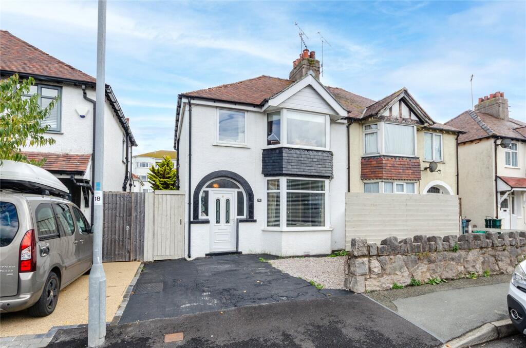 Main image of property: Penrhyn Avenue, Rhos on Sea, Colwyn Bay, Conwy, LL28