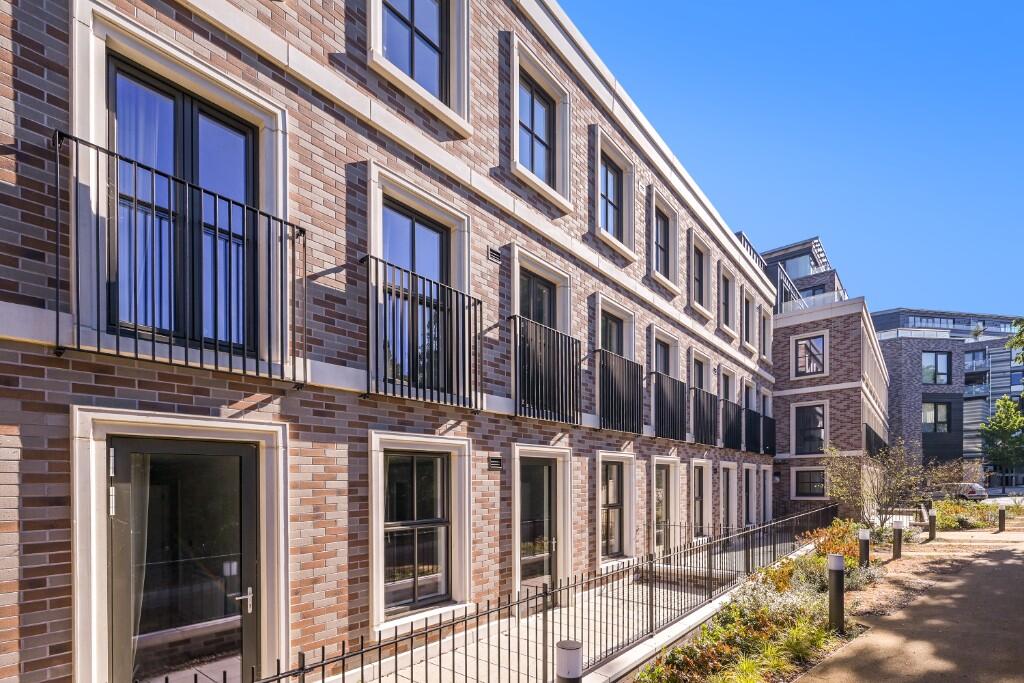 Main image of property: Twickenham Gateway, Bradshaw Close, London, TW1