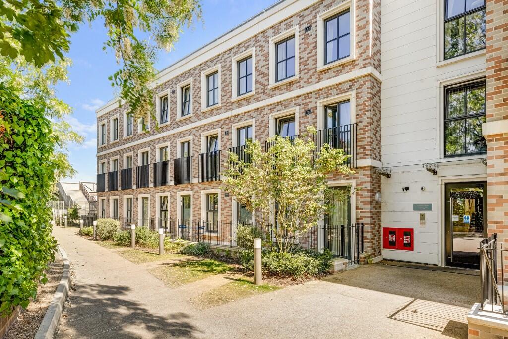 Main image of property: Twickenham Gateway, Bradshaw Close, Twickenham, TW1