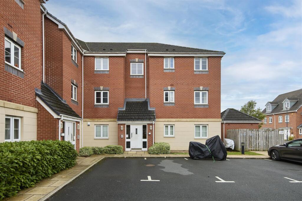 Main image of property: Panama Circle, Derby